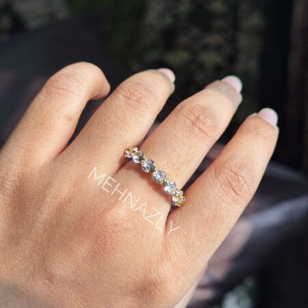 Beautiful zirconia stone band ring